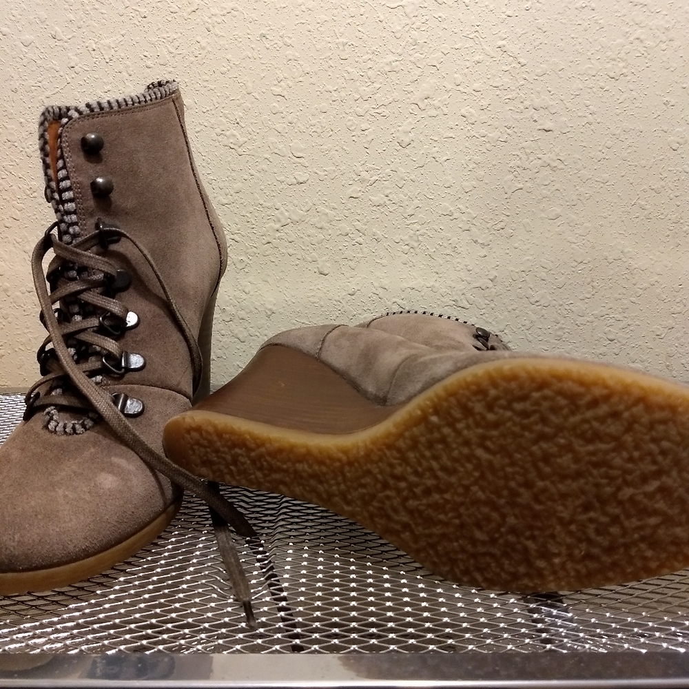 JCrew McAlister Suede Lace up Wedge Ankle Boots s7